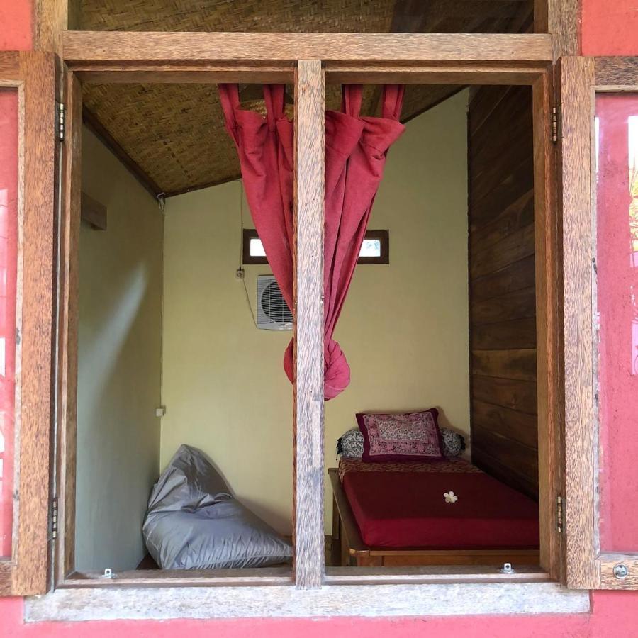 Appartement Harry'S Ocean House Pacitan Extérieur photo