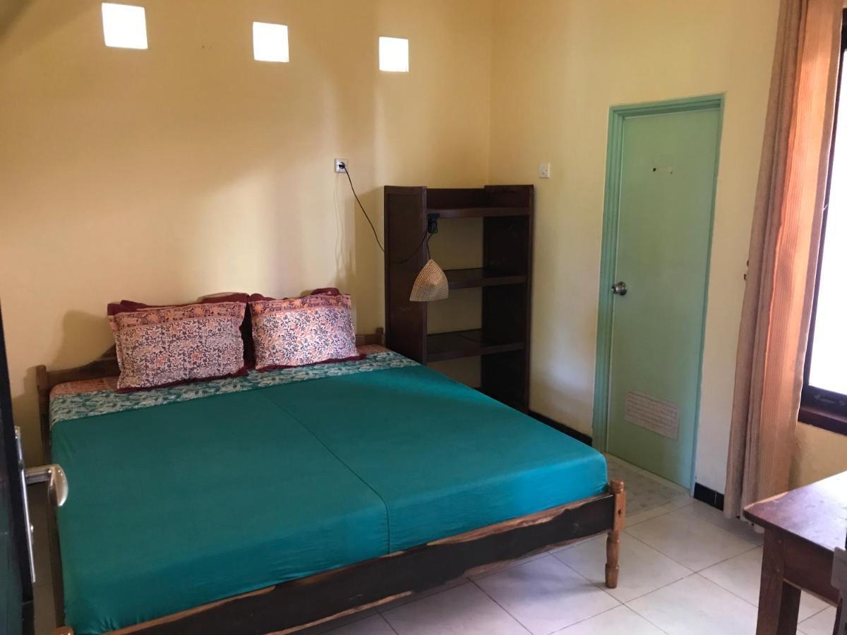 Appartement Harry'S Ocean House Pacitan Extérieur photo