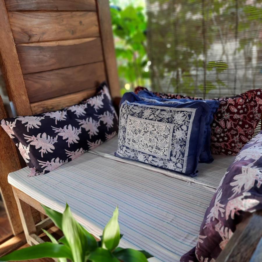 Appartement Harry'S Ocean House Pacitan Extérieur photo