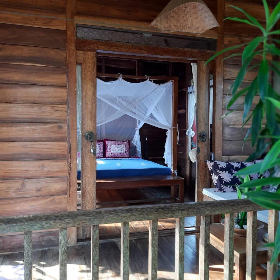 Appartement Harry'S Ocean House Pacitan Extérieur photo