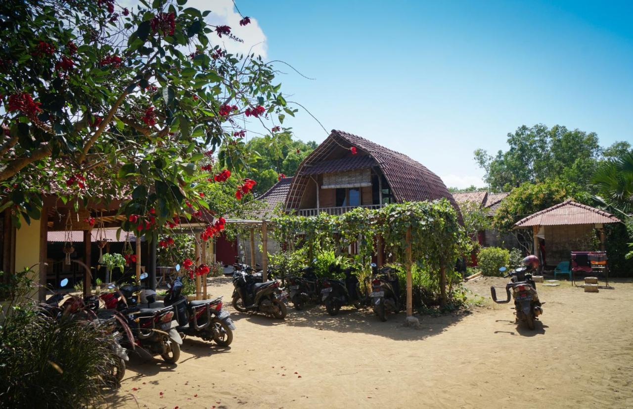 Appartement Harry'S Ocean House Pacitan Extérieur photo