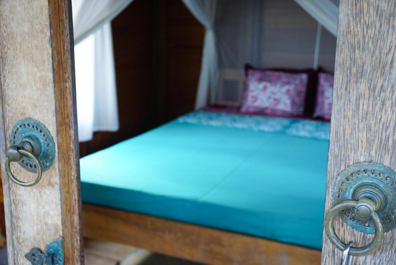 Appartement Harry'S Ocean House Pacitan Extérieur photo