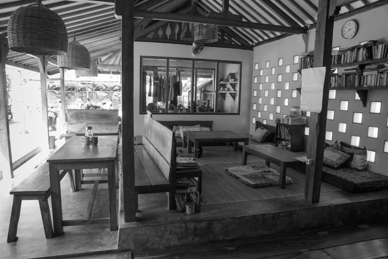 Appartement Harry'S Ocean House Pacitan Extérieur photo
